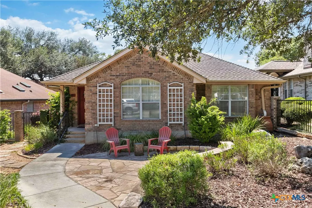 New Braunfels, TX 78130,811 Oakwood BLVD