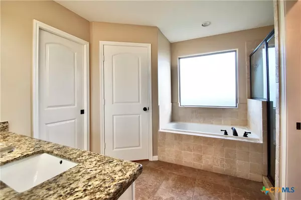 Victoria, TX 77904,307 Tuscany DR