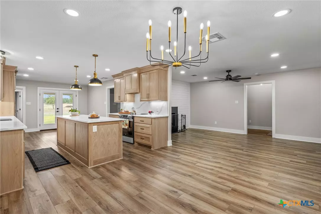 Rockdale, TX 76567,1037 Western Hills RD