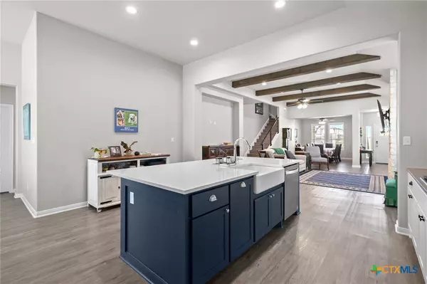 Victoria, TX 77904,209 Flint Rock CT