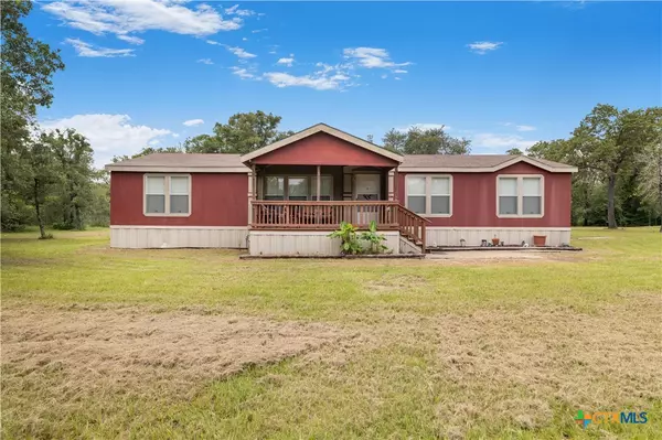 68 Fannin Oaks DR, Victoria, TX 77905