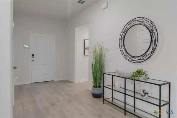 Garland, TX 75043,8387 Marotto ST