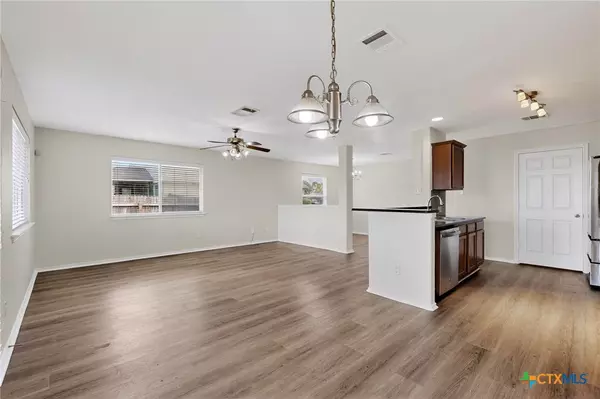 Hutto, TX 78634,219 Lidell ST