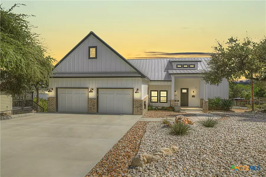 1799 Lakeside DR, Canyon Lake, TX 78133