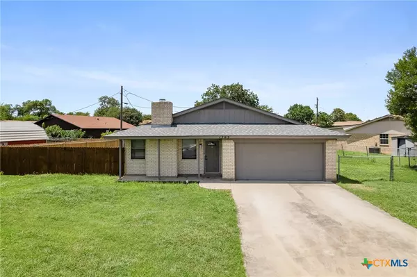 1703 Ruiz DR, Killeen, TX 76543