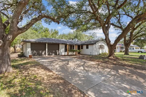 Temple, TX 76502,4412 Briar Cliff RD