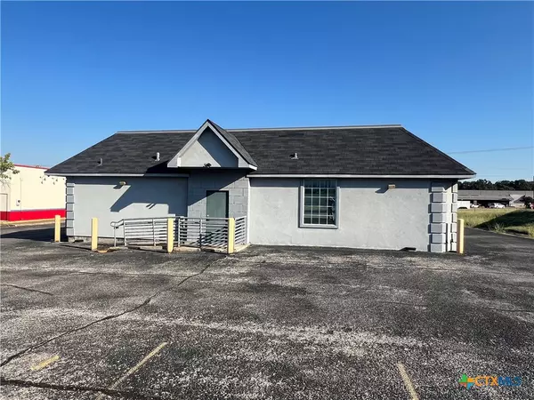 Arlington, TX 76001,1800 W Pioneer Pkwy