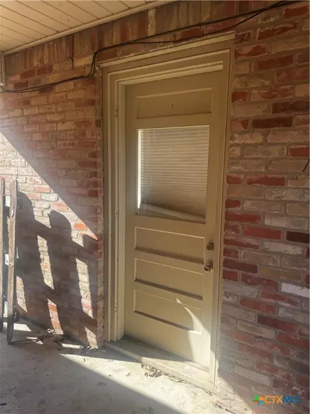 1511 Old Ranch Road 12 #A, San Marcos, TX 78666