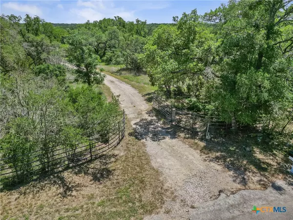 504 Oak Grove RD, San Marcos, TX 78666