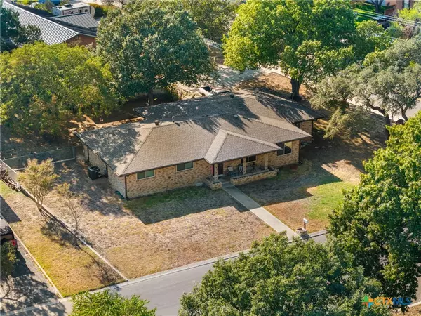 2 Ridge DR, New Braunfels, TX 78130