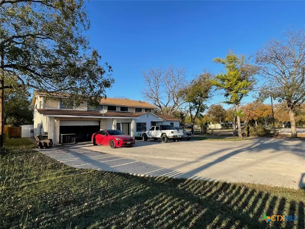 Lampasas, TX 76550,613 Central Texas EXPY #A, B & C