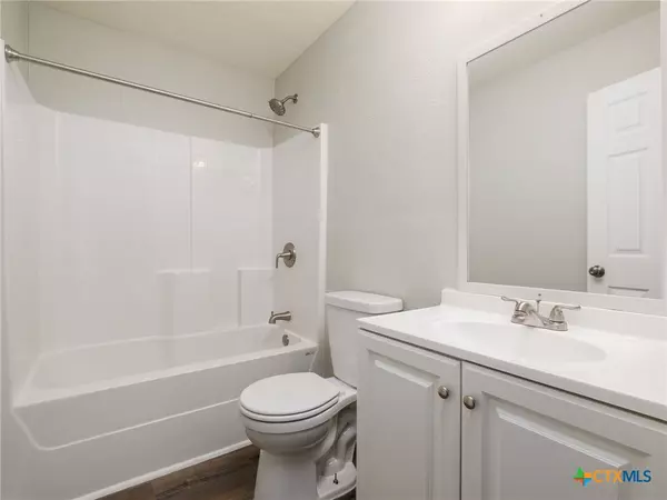 Belton, TX 76513,207 W 14th AVE