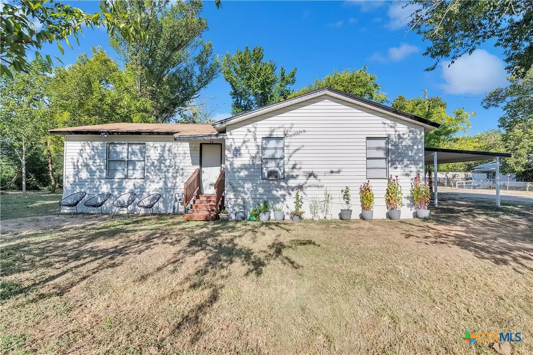 Cameron, TX 76520,1001 W 8th ST