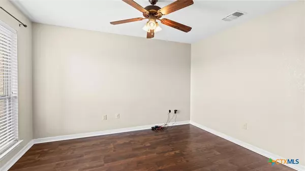 Marion, TX 78124,108 Haycraft BLVD