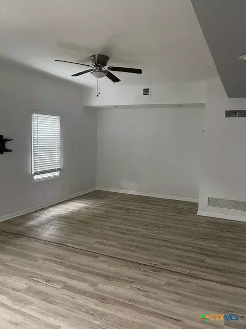 Belton, TX 76513,425 Woodland Point RD