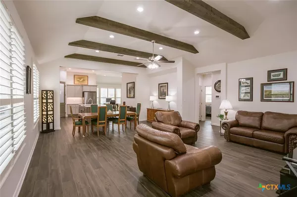 Victoria, TX 77904,113 Persimmon CT