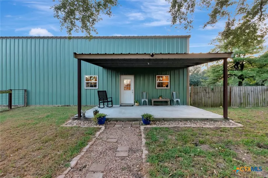 2133 CR 125, Edna, TX 77957