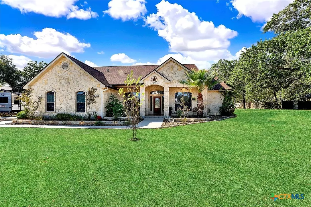 La Vernia, TX 78121,383 Rosewood DR