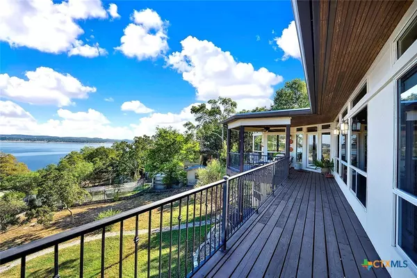 2406 Connie DR, Canyon Lake, TX 78133