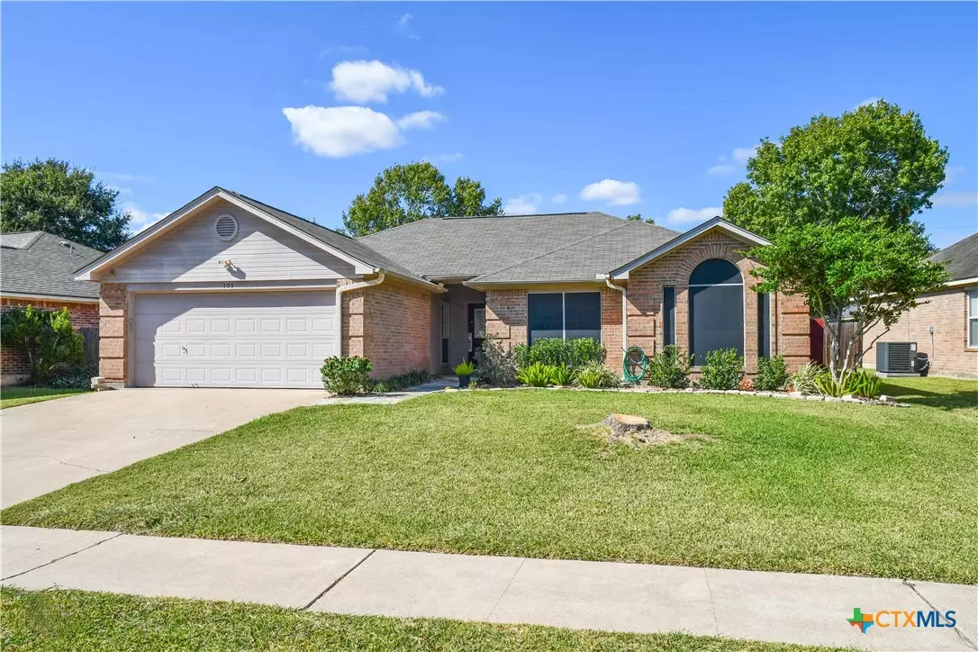 Victoria, TX 77904,303 Bridle LN