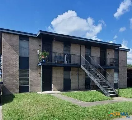 803 Simpson RD #B, Victoria, TX 77904