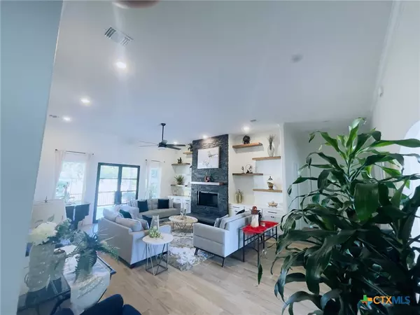 Spring Branch, TX 78070,202 Mystic Shores Blvd