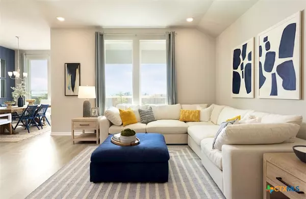 Seguin, TX 78155,136 Cordova XING