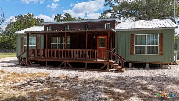 Hallettsville, TX 77964,3033 County Road 18