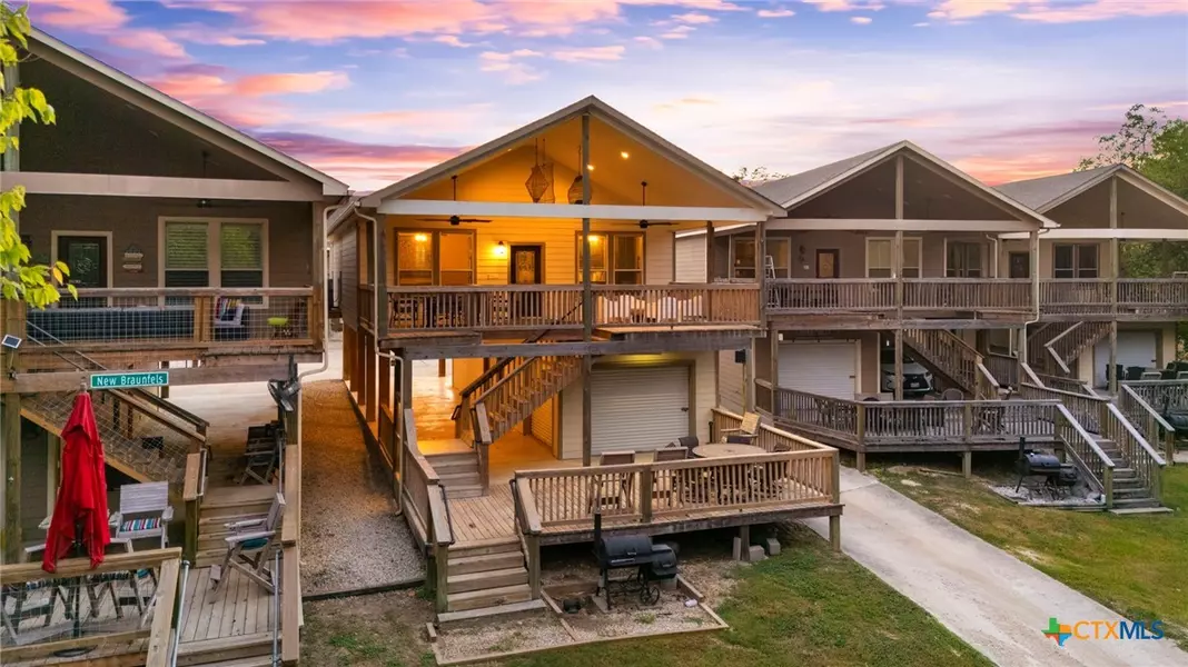 198 River Villas CT, New Braunfels, TX 78132