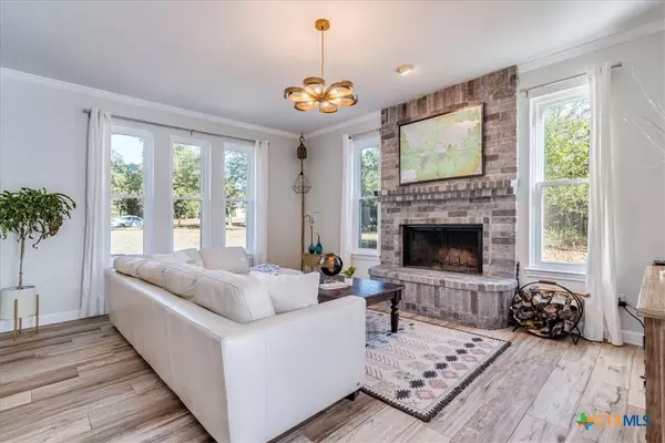 Elgin, TX 78621,171 Pin Oak XING