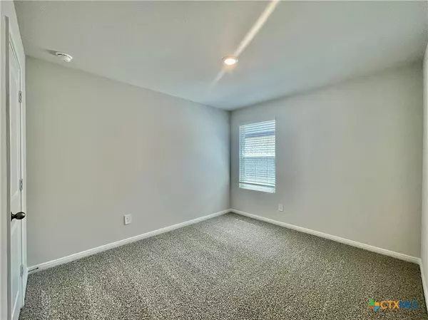 San Marcos, TX 78666,245 New Albany LN