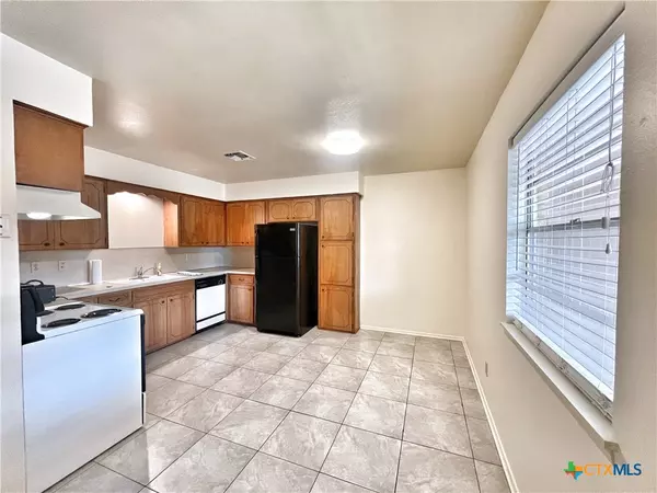 New Braunfels, TX 78130,343 Bobolink DR