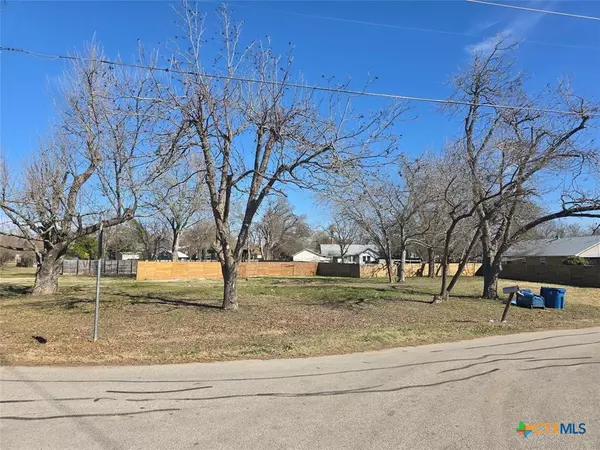 Elgin, TX 78621,305 Lexington RD