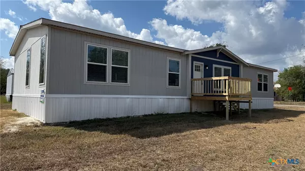 Cuero, TX 77954,109 Josephine ST