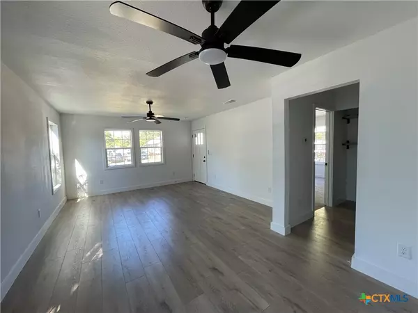 Gatesville, TX 76528,1908 Waco ST