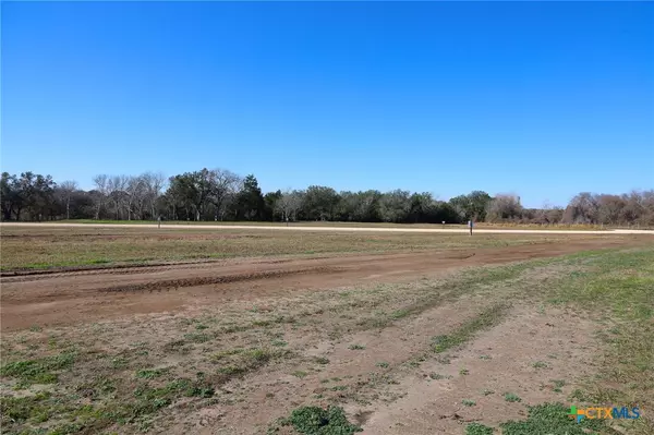 Shiner, TX 77984,511 CR 362 #Lot 10