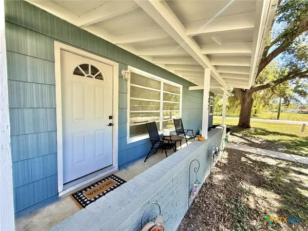 Edna, TX 77957,502 Flournoy ST