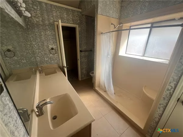 Waco, TX 76712,2105 Ruidoso DR