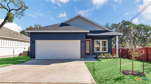 639 Magnolia LN, Cottonwood Shores, TX 78657