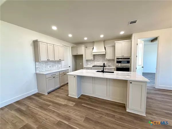 Salado, TX 76571,5207 Hollow Ranch DR