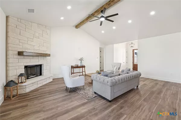 Salado, TX 76571,5207 Hollow Ranch DR