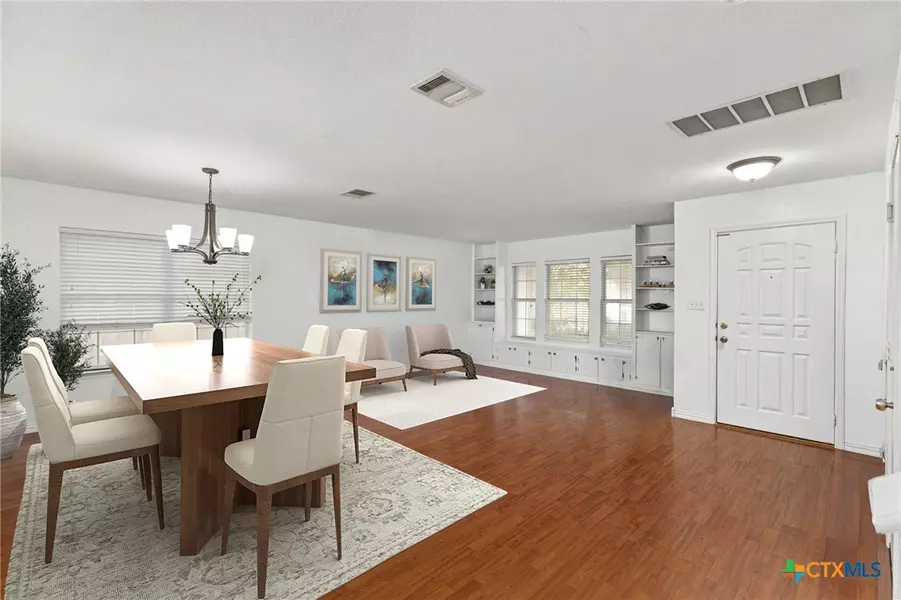 144 Vicksburg LOOP, Elgin, TX 78621