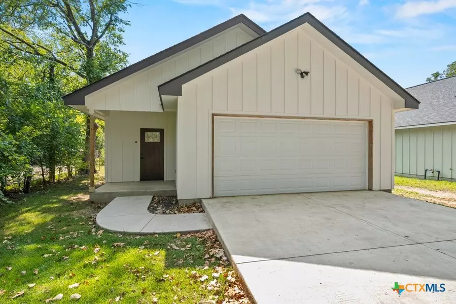 166 Satterfield RD, New Braunfels, TX 78130