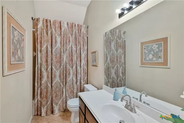 New Braunfels, TX 78132,435 Timber Hollow ST