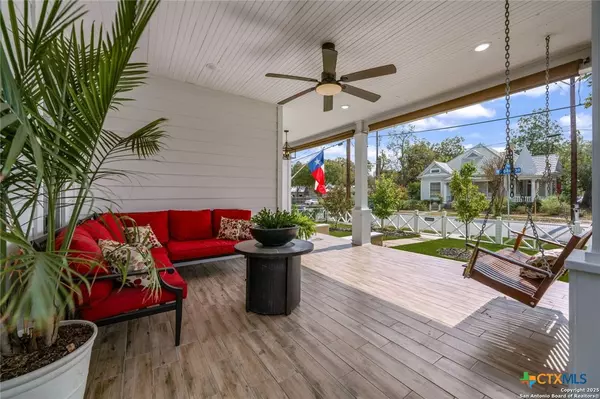 San Antonio, TX 78204,217 W Johnson