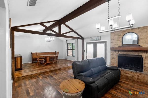 722 Stagecoach TRL, San Marcos, TX 78666