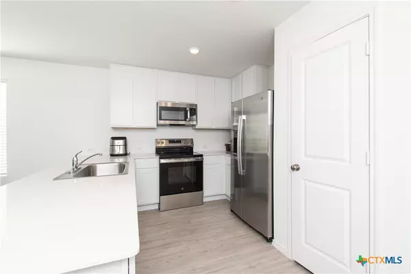 Jarrell, TX 76537,539 Commander Abbott DR