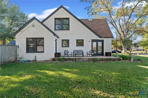 Cameron, TX 76520,1005 E 14th ST