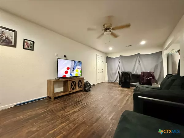 Killeen, TX 76541,908 Wells ST #908-910