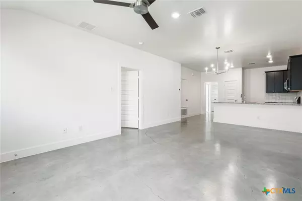 Troy, TX 76579,522 Campus ST